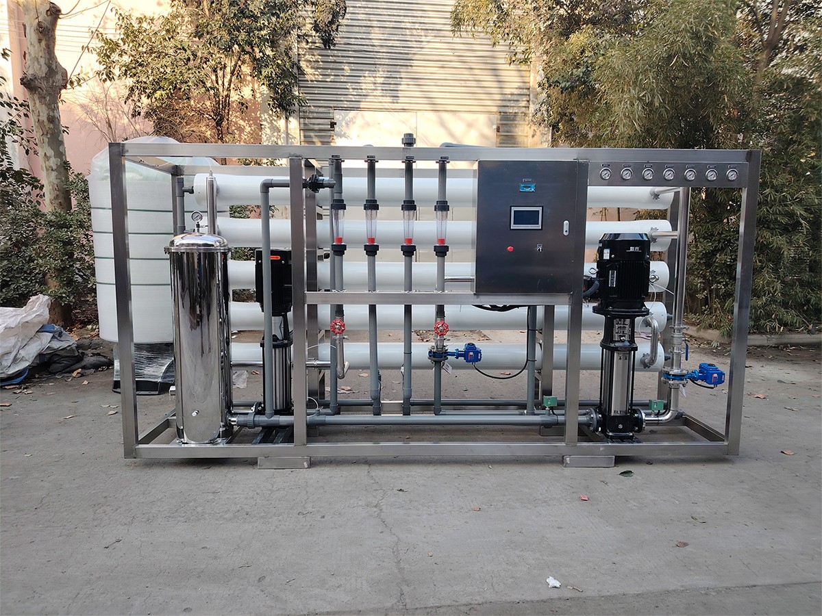 渝中15吨单级反渗透设备